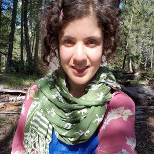 Meet your Posher, Luna